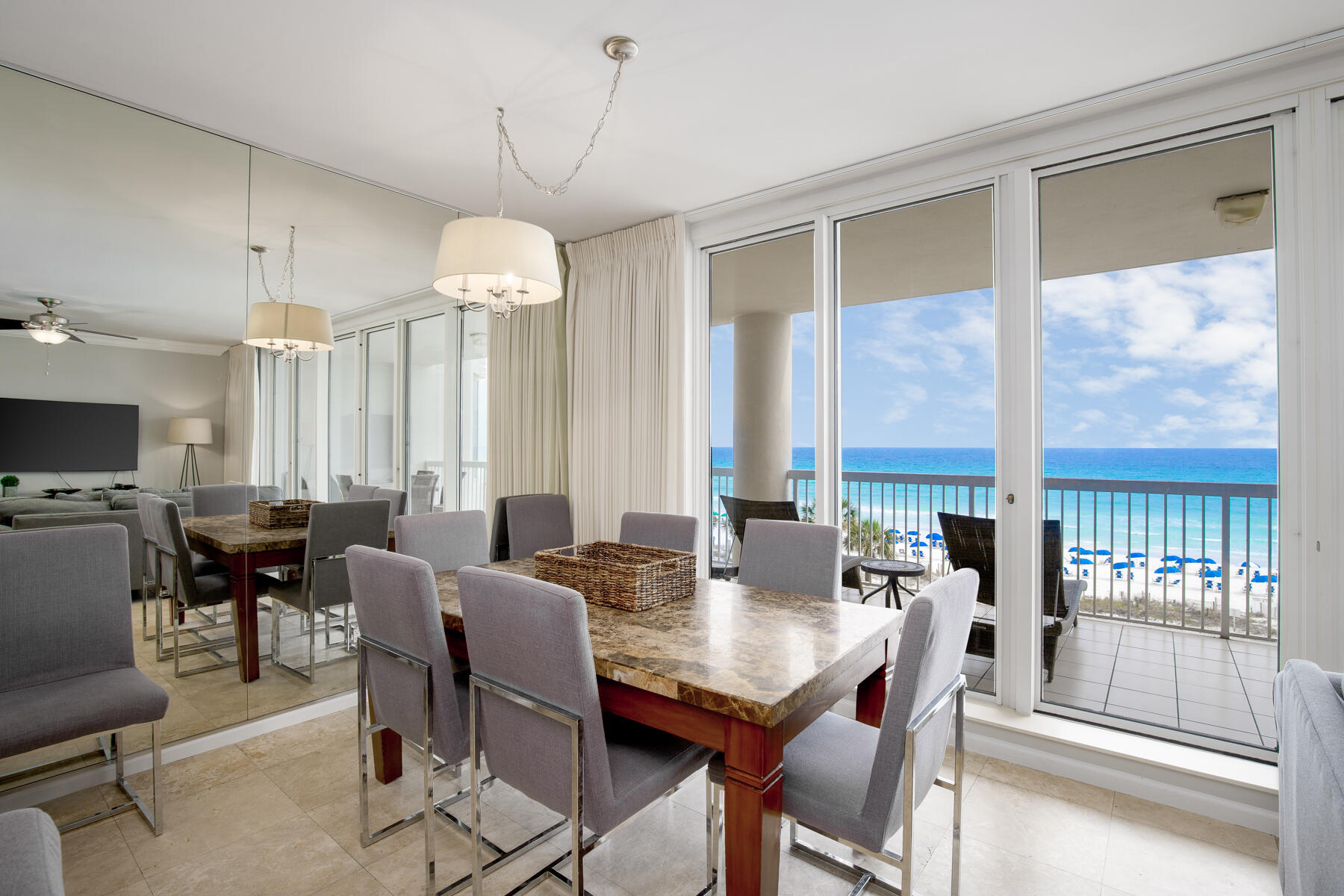 SILVER BEACH TOWERS - Residential