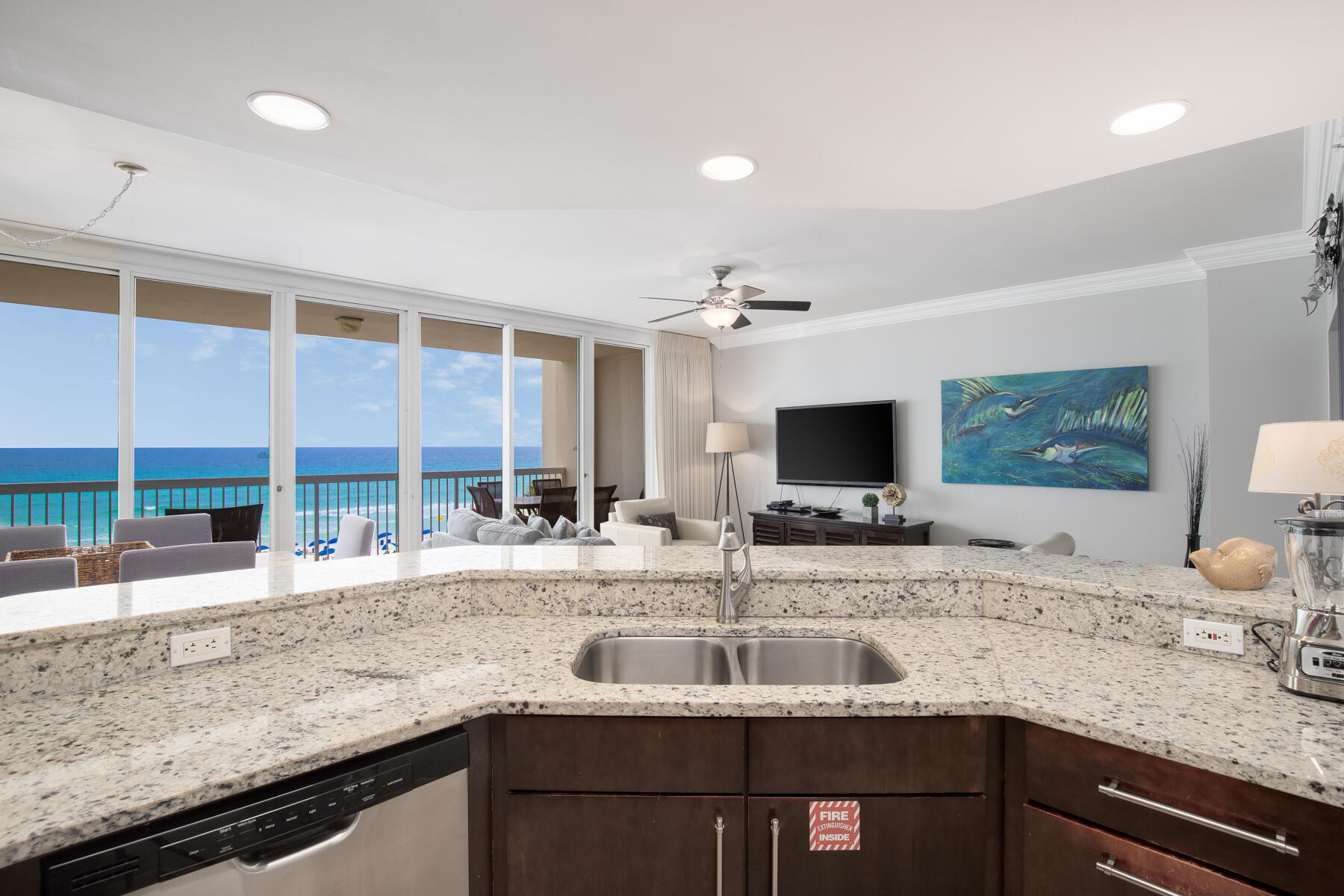 SILVER BEACH TOWERS - Residential