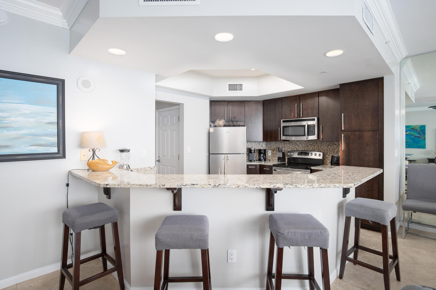 SILVER BEACH TOWERS - Residential