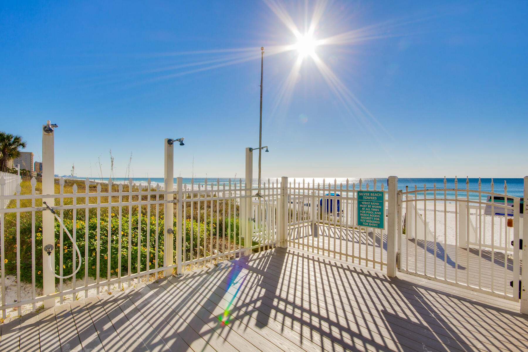 SILVER BEACH TOWERS - Residential