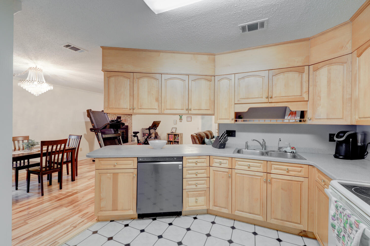 HOWELL S/D - Residential