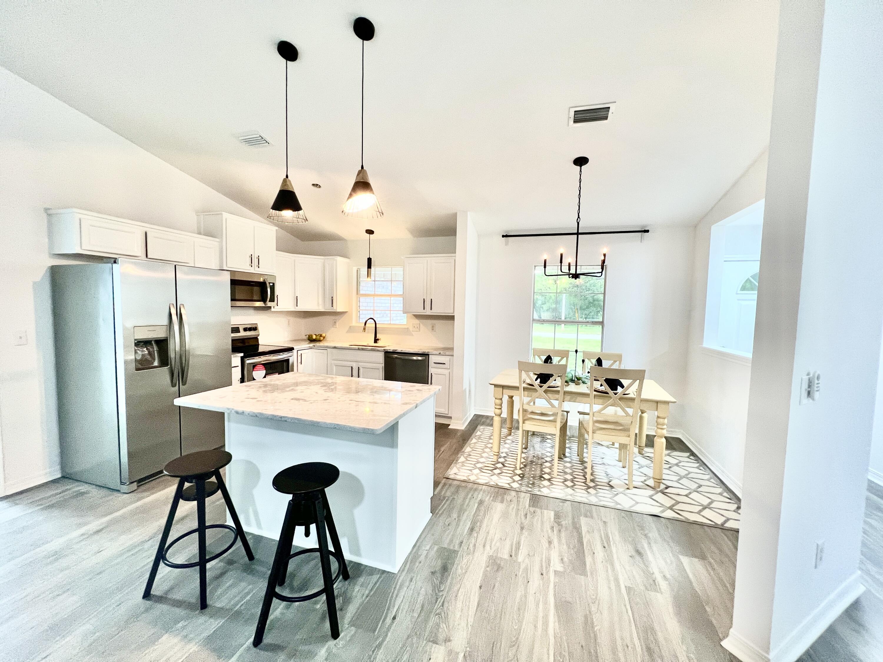 HOLLEY BY THE SEA - Residential