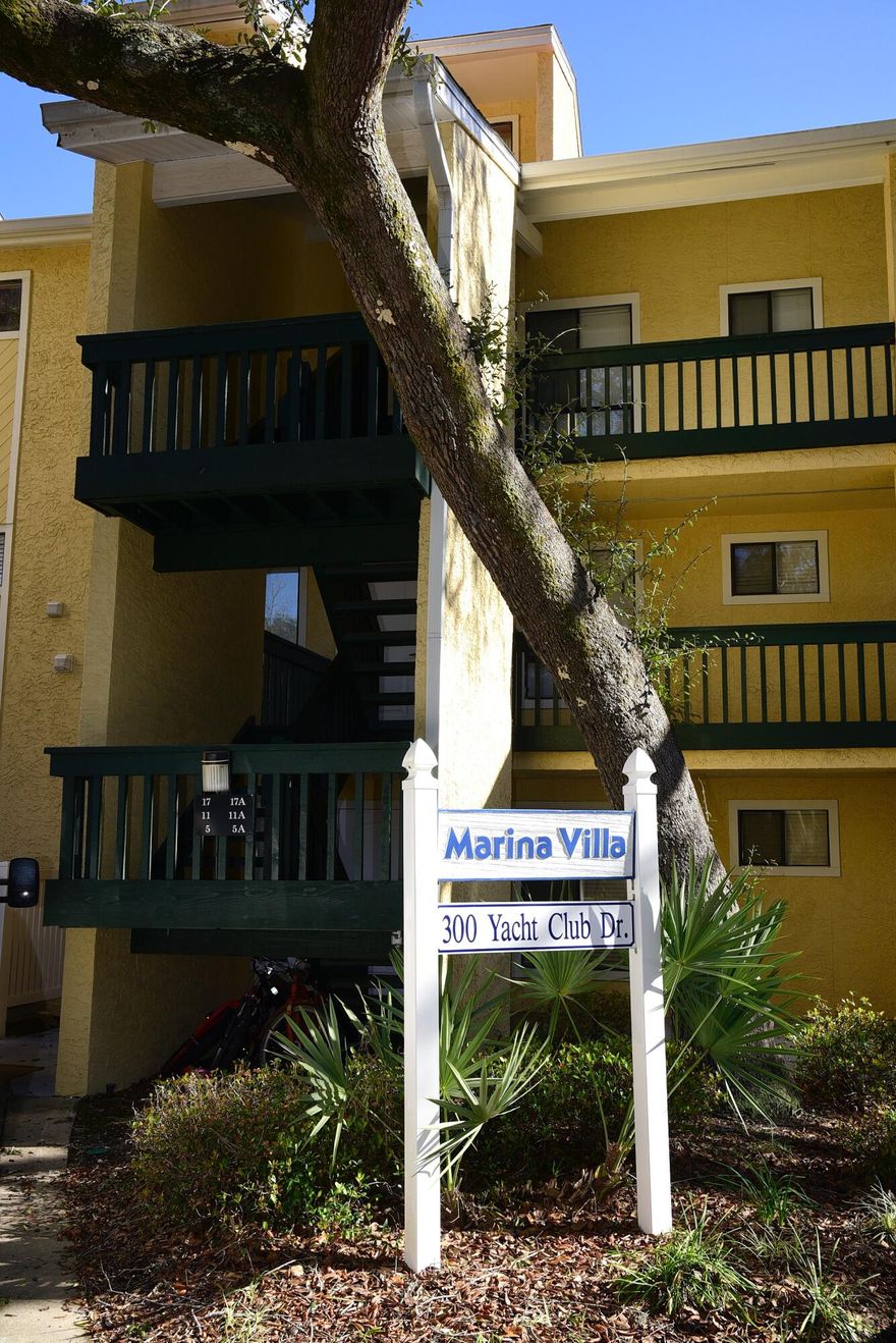 Magnificent view from this waterfront condo overlooking the Cove & Marina at Bluewater Bay. Many updates throughout! One bedroom, One Bath w/ Large Living/Dining Area, a breakfast bar and full kitchen. The master bedroom has a separate dressing area; there is a screened balcony accessible through the bedroom or living area. Washer & Dryer are furnished with the rental. No Smoking ; No Pets. Mandatory utility fee of $125/mo covers electricity, water, and trash (dumpster). Any person 18 years old or older must apply separately. Tenants required to carry renter's liability insurance. Washer/Dryer are non warranted, Ice Maker not warranted