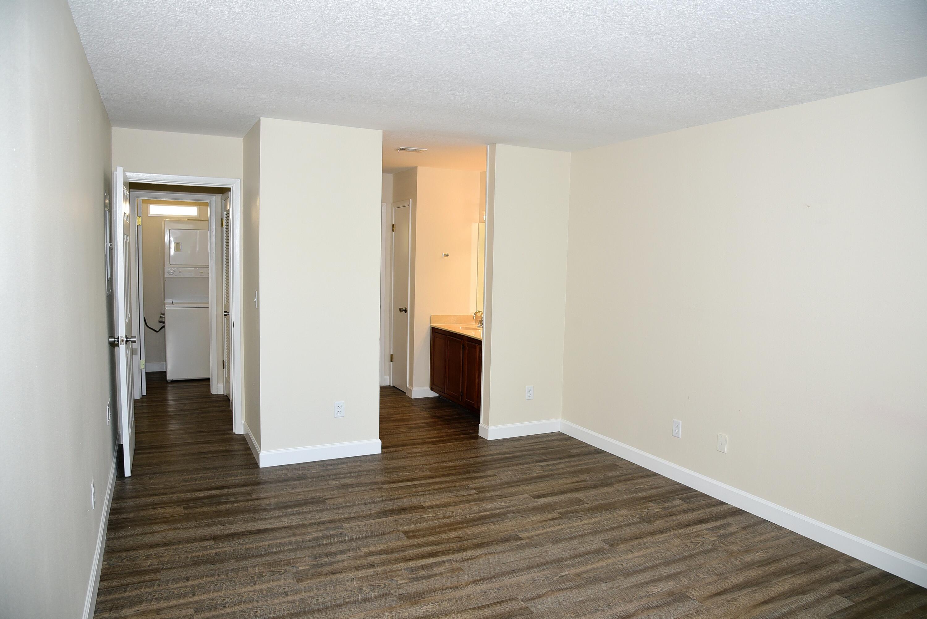 MARINA VILLAS CONDO AT BLUEWATER BAY - Residential Lease