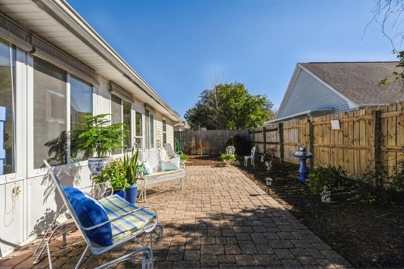 PINE KNOLL - Residential