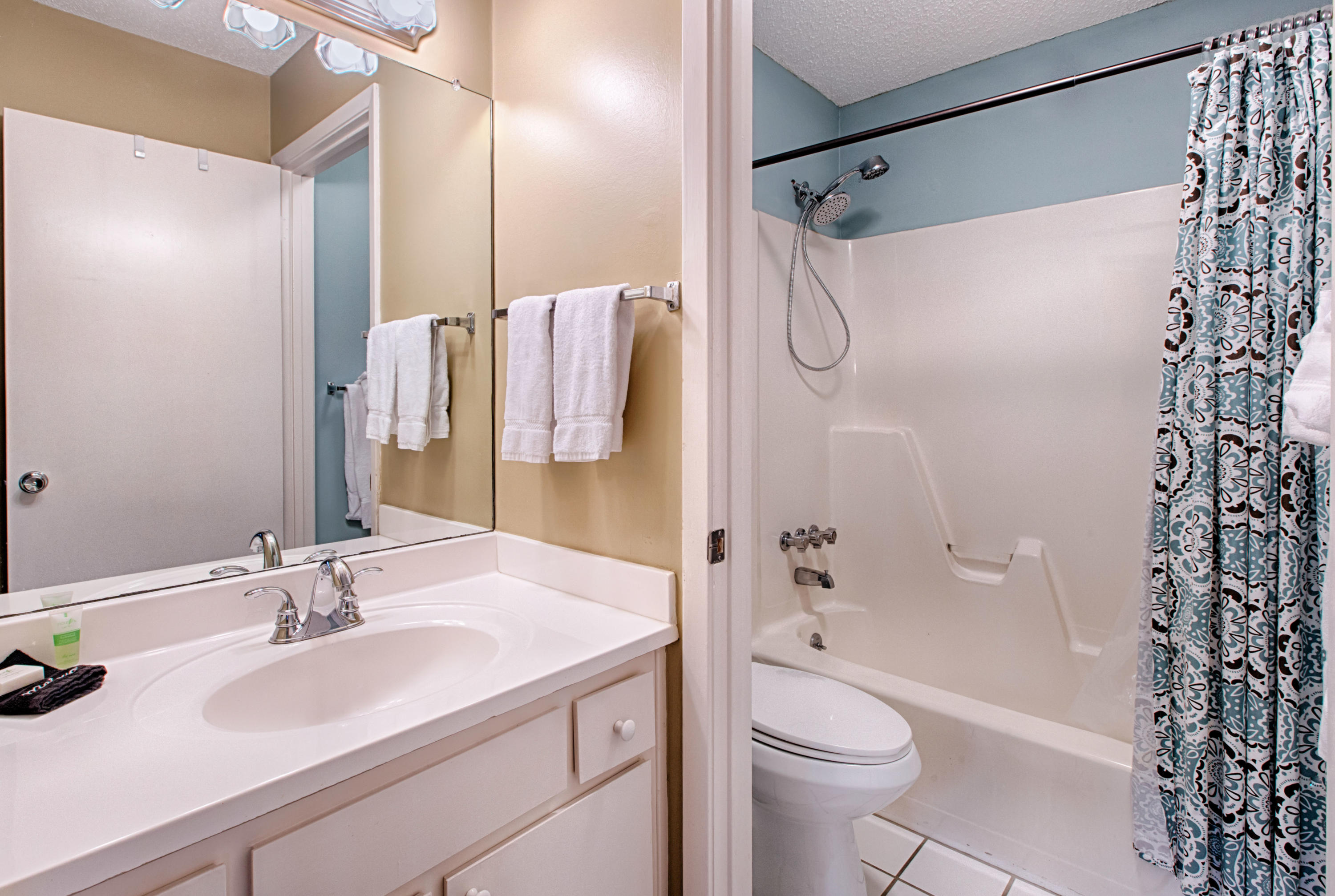 SANDPIPER VILLAGE CONDO - Residential