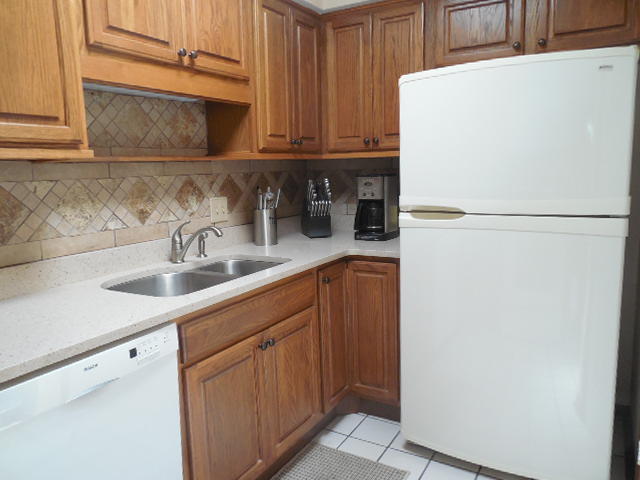 TIMBERLAKE ESTATES 1ST ADDN - Residential