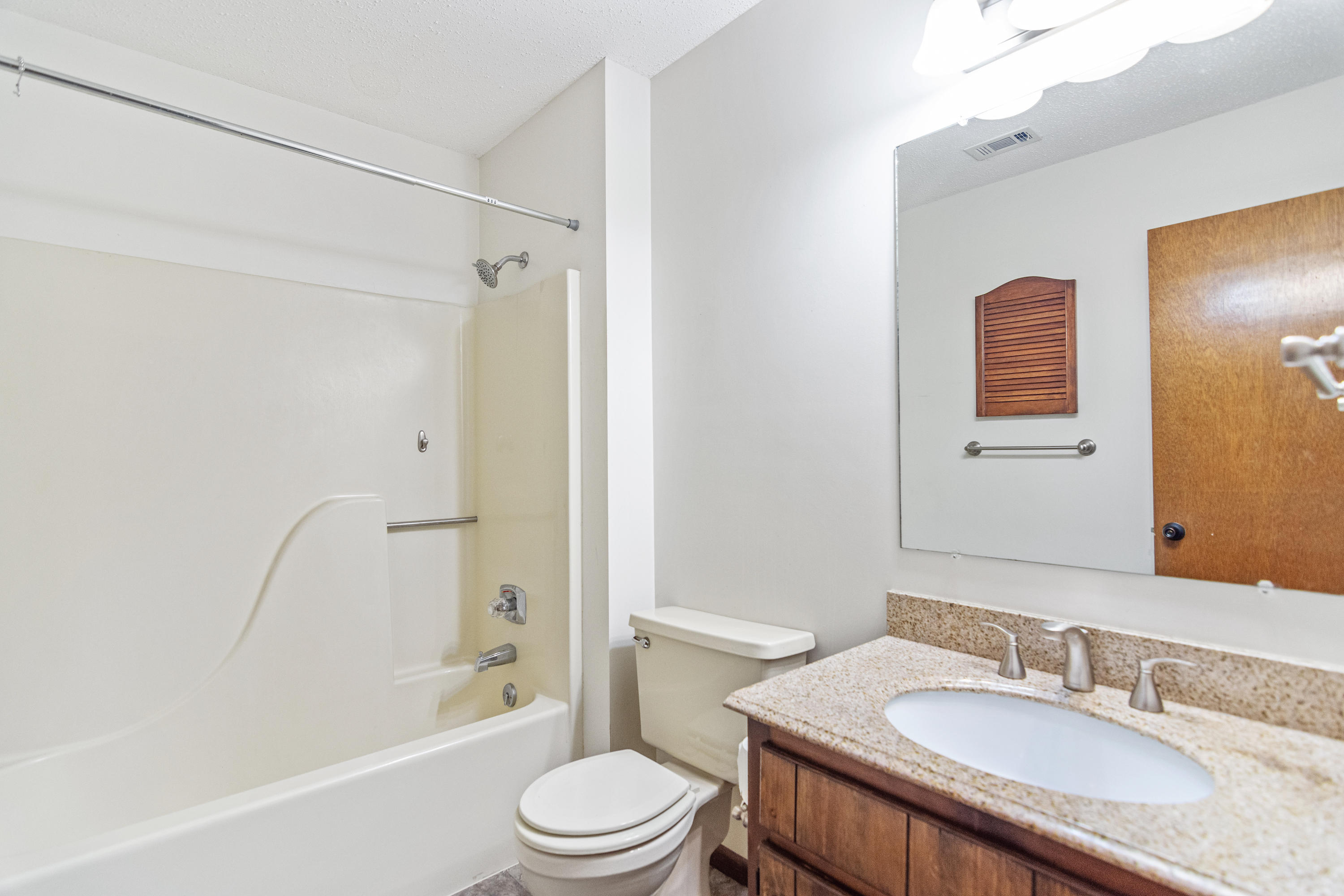 KENNEDY LAKES 1ST ADDN - Residential