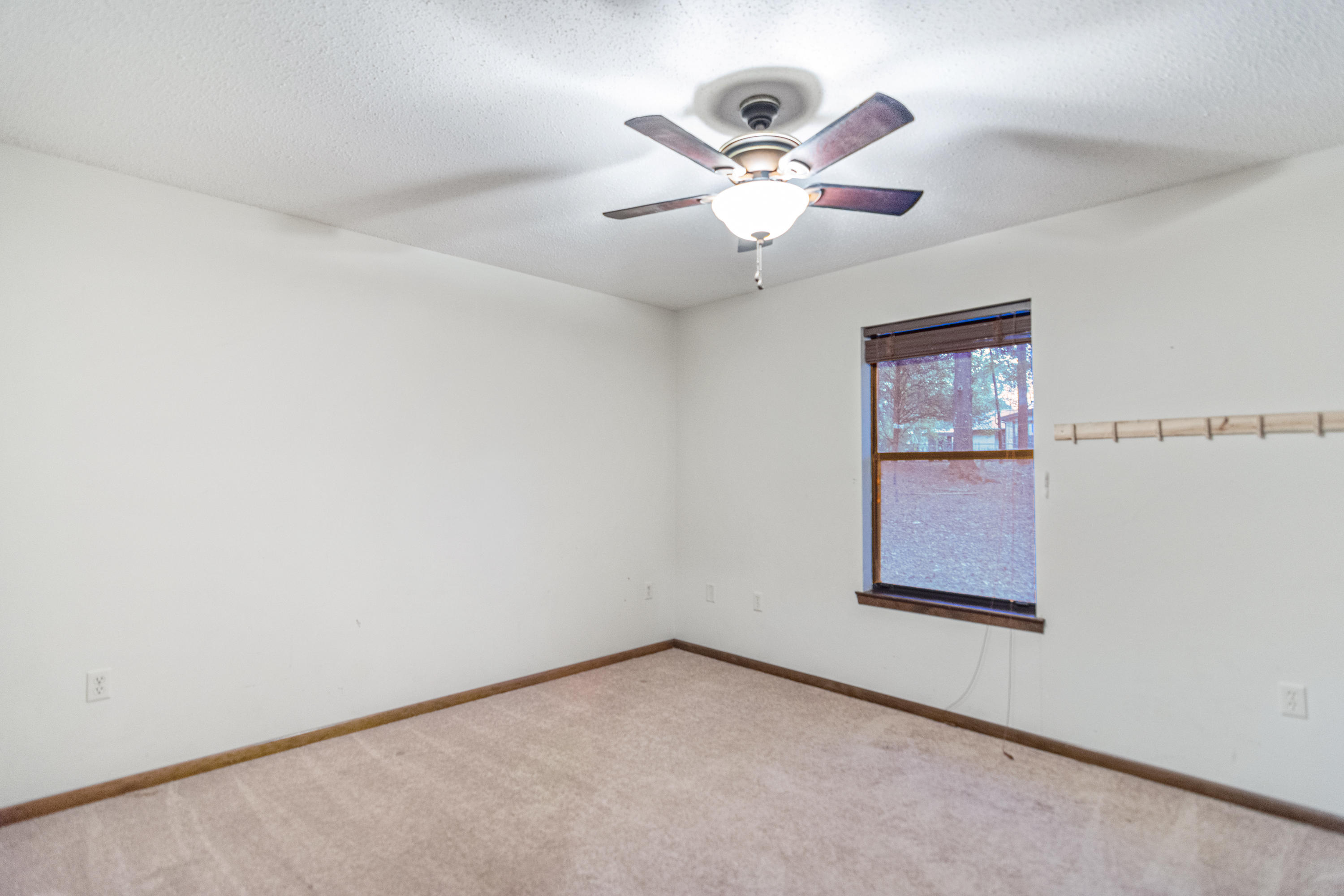 KENNEDY LAKES 1ST ADDN - Residential