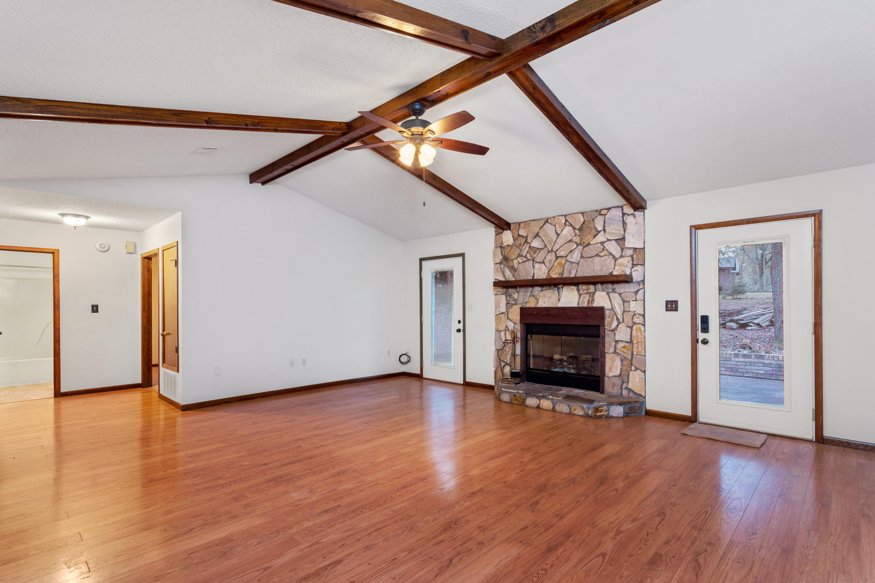 KENNEDY LAKES 1ST ADDN - Residential