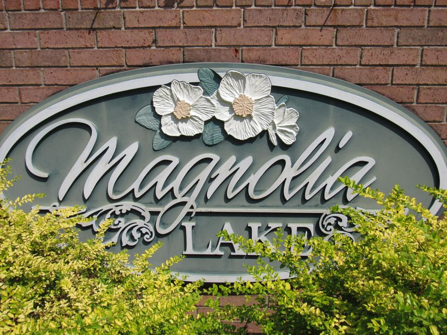 PRICE REDUCED! EXCELLENT BUY!!Magnolia Lake S/D Phase 2. Magnolia Lake is one of Defuniak's finest subdivisions. All lot owners have lake privileges. Located in the city limits. All city utilities. Walking distance to the grade school, high school and children's park. One way in and one way out gives the subdivision a gated community feel. Buy now! Build later!