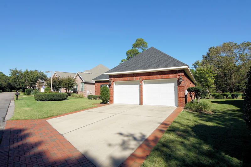 TURNBERRY PLACE - Residential