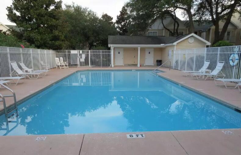 THE OAKS AT NICEVILLE - Residential