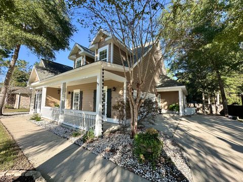 Photo of 786 Symphony Way, Freeport, FL 32439 (MLS # 988328)