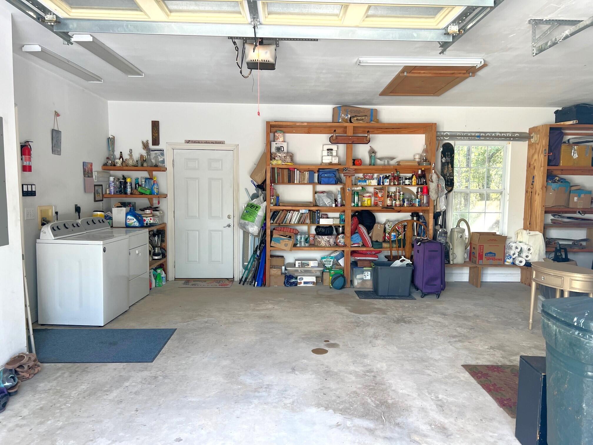 RUSTLING PINES - Residential