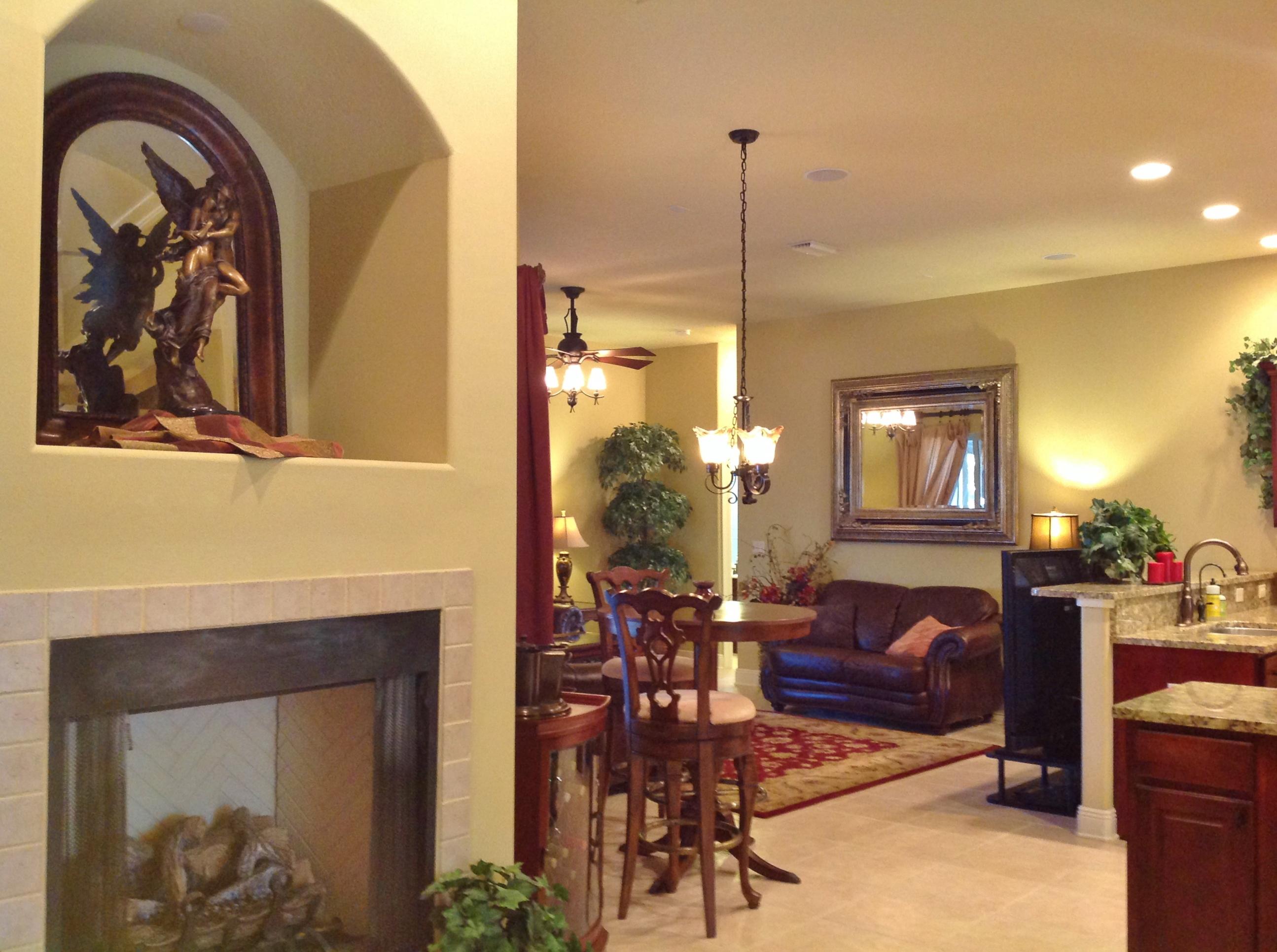 CHARDONNAY ESTATES - Residential