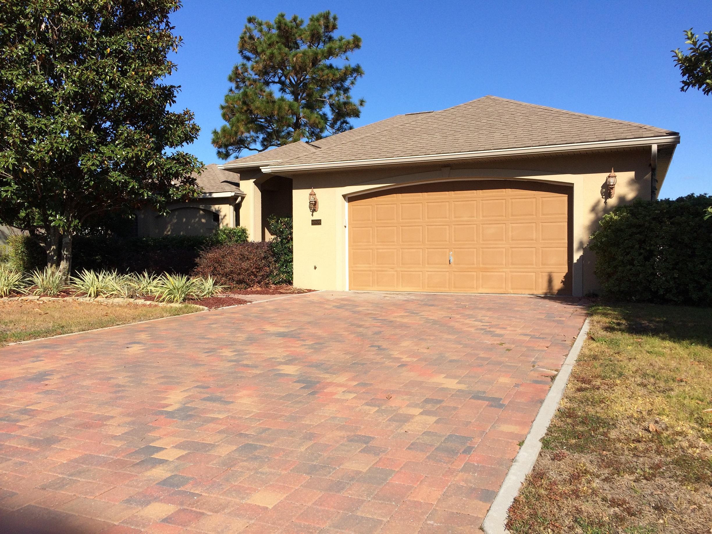 CHARDONNAY ESTATES - Residential