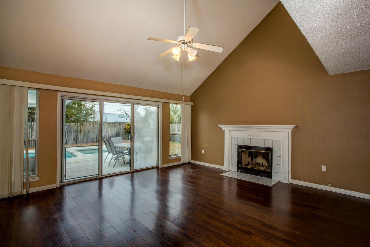 HARBOR BREEZE - Residential