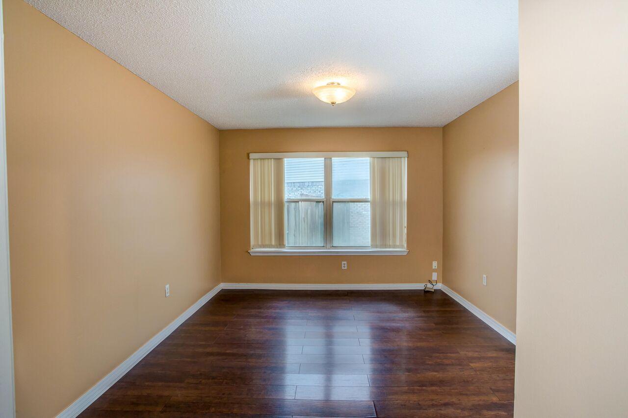 HARBOR BREEZE - Residential