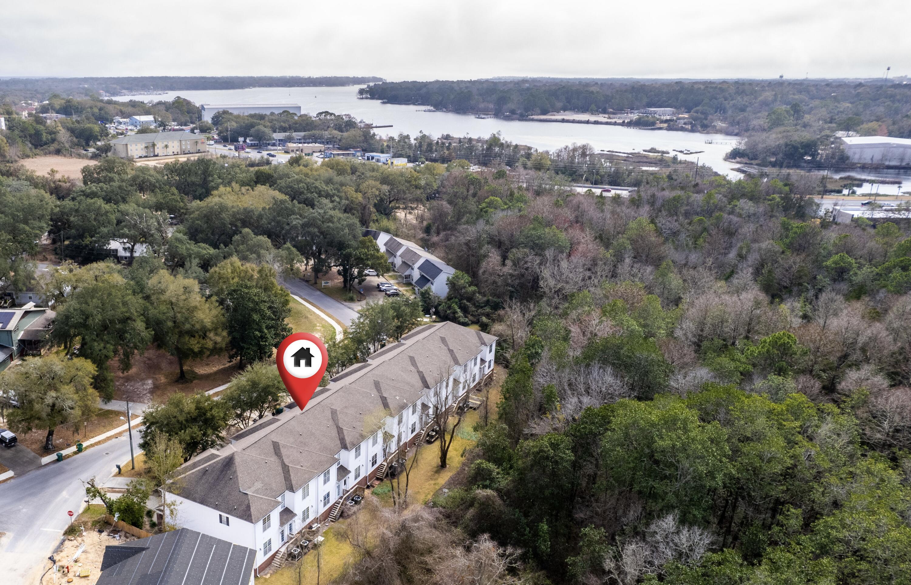 CROSS CREEK - Residential