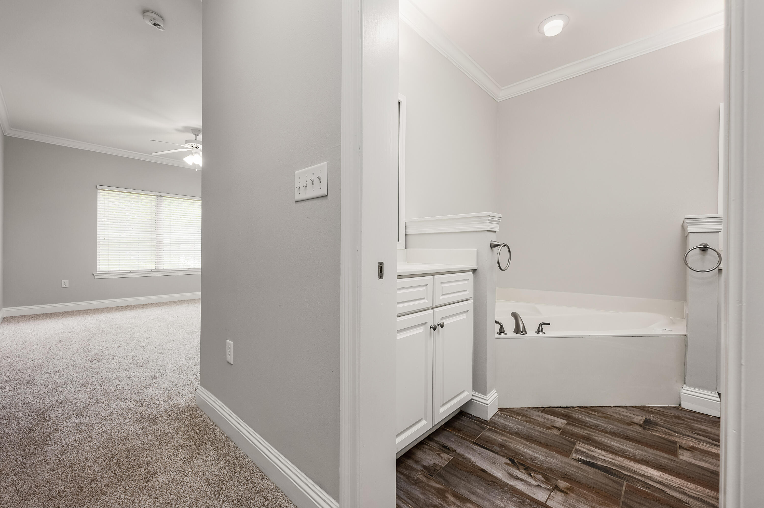 CROSS CREEK - Residential