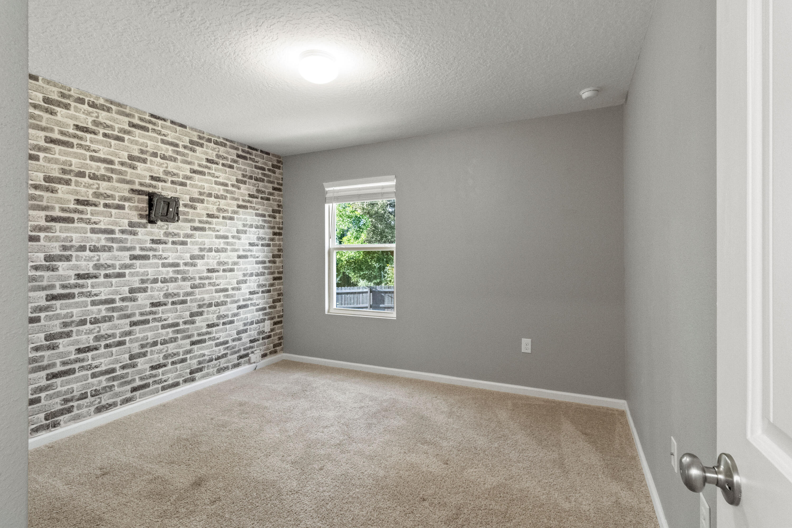 Whisper Creek - Residential