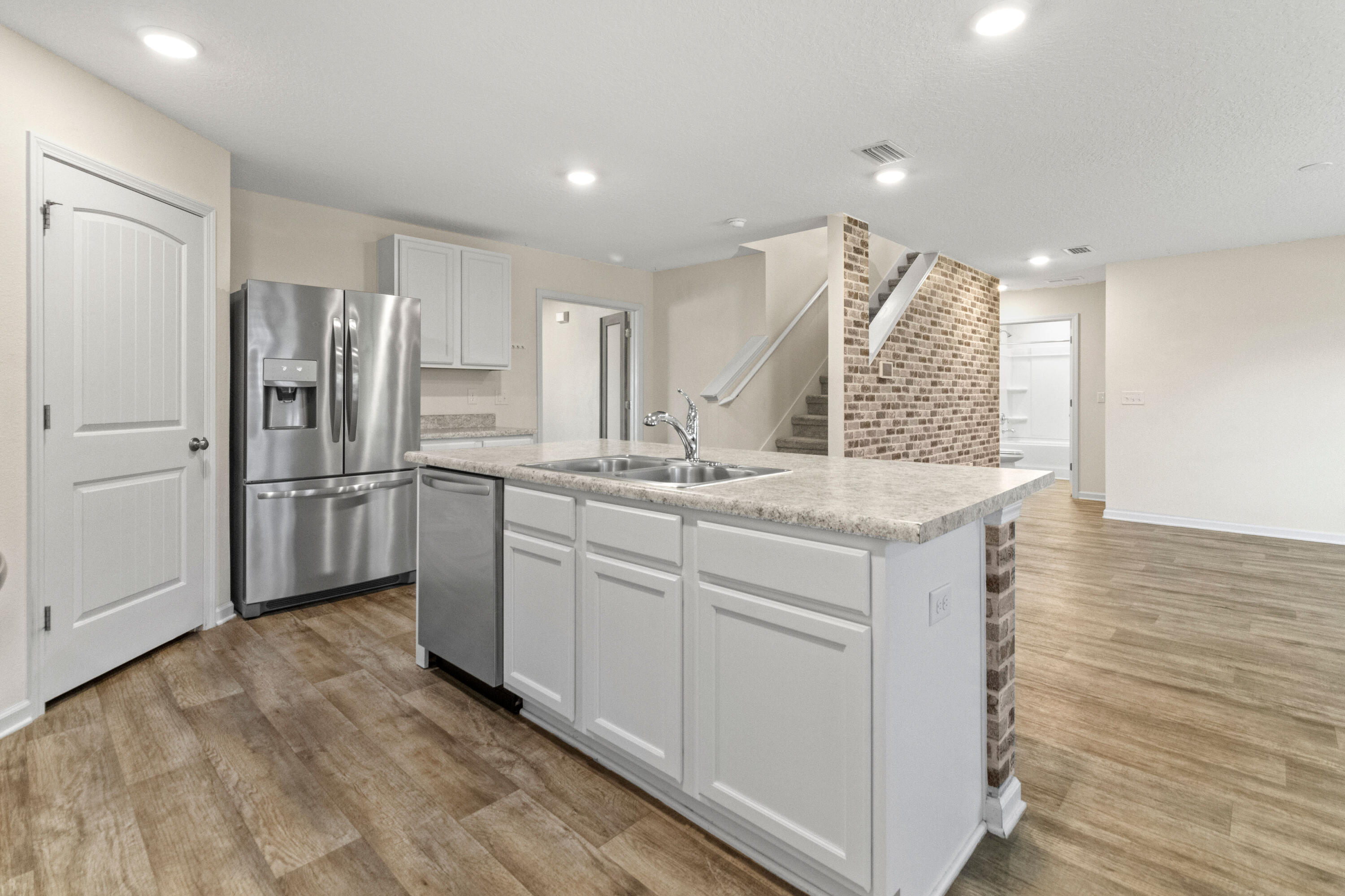 Whisper Creek - Residential