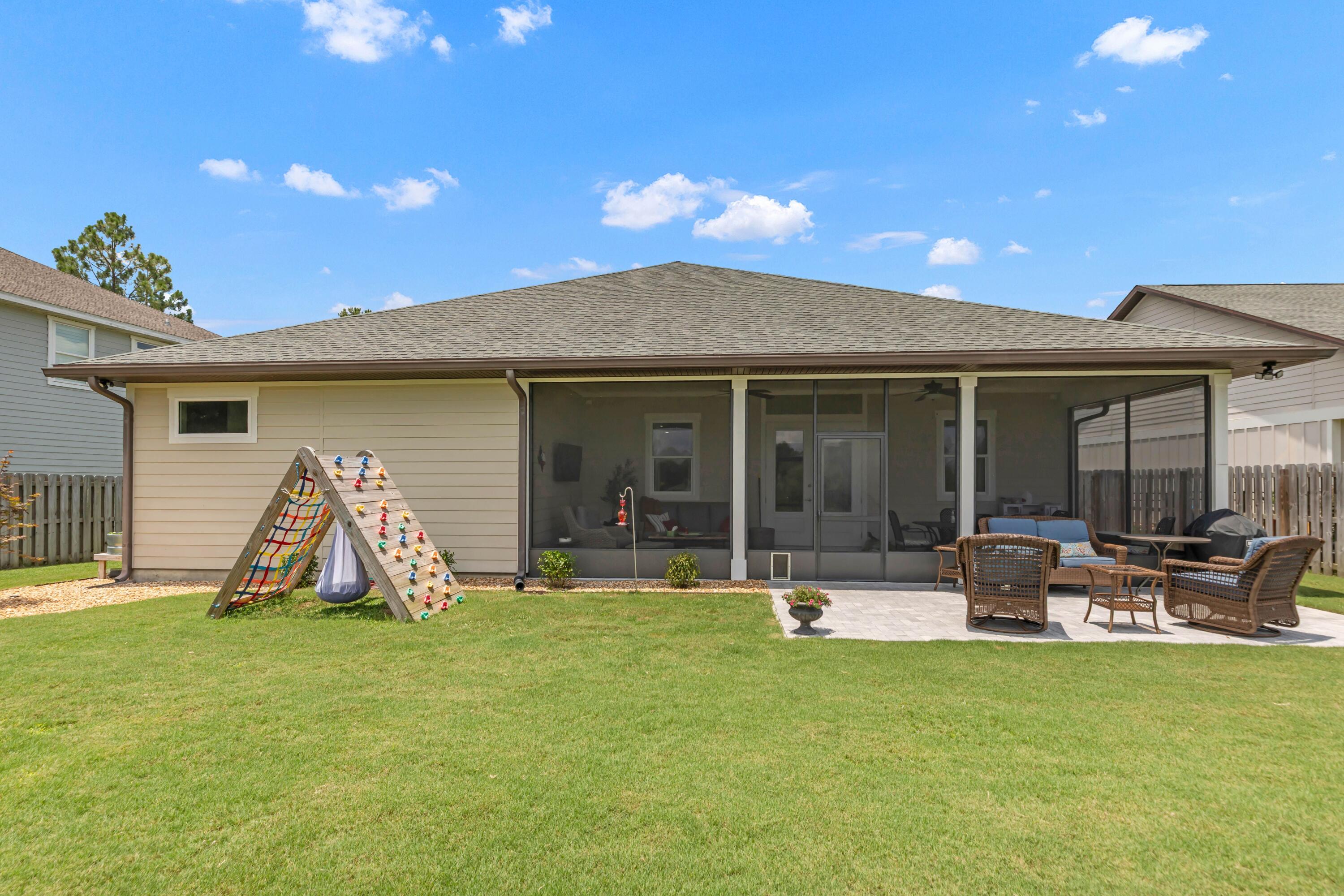 HAMMOCK BAY - Residential