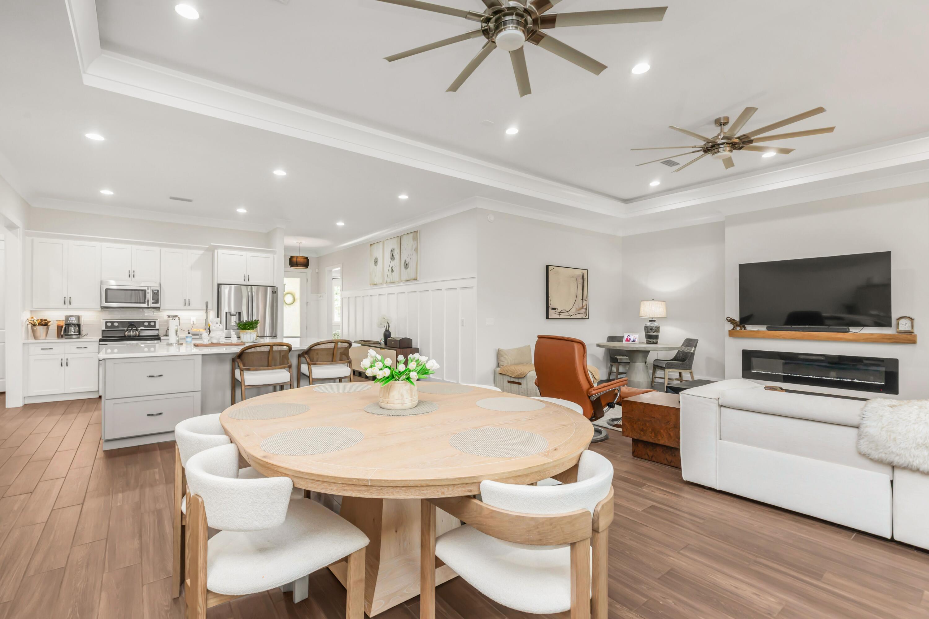 HAMMOCK BAY - Residential