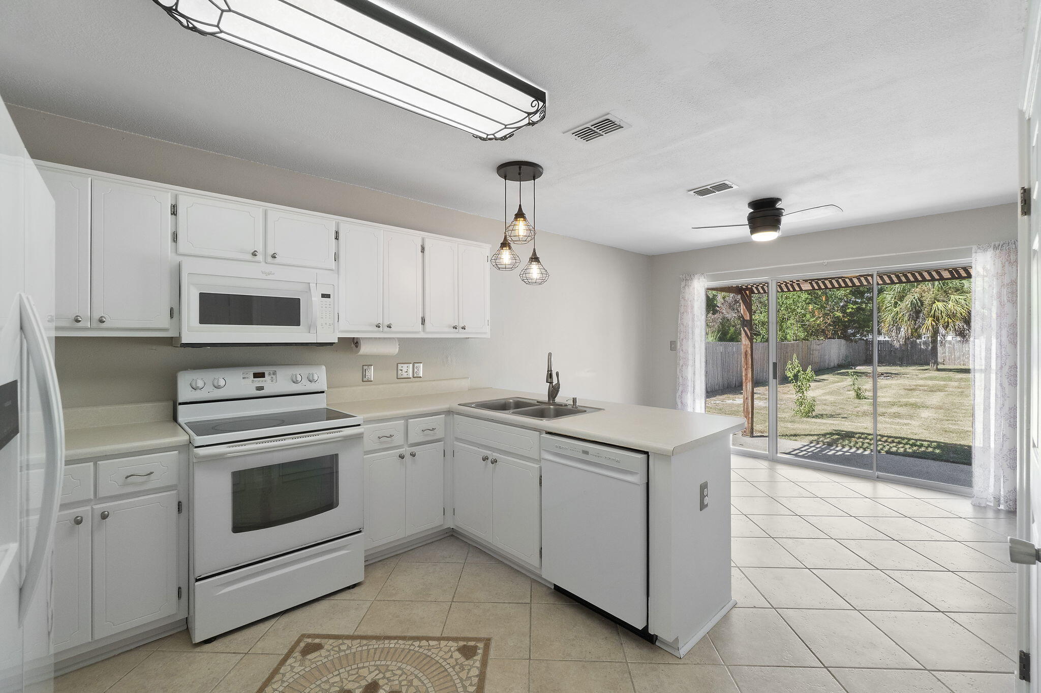 NAVARRE S/D 1ST ADDN - Residential
