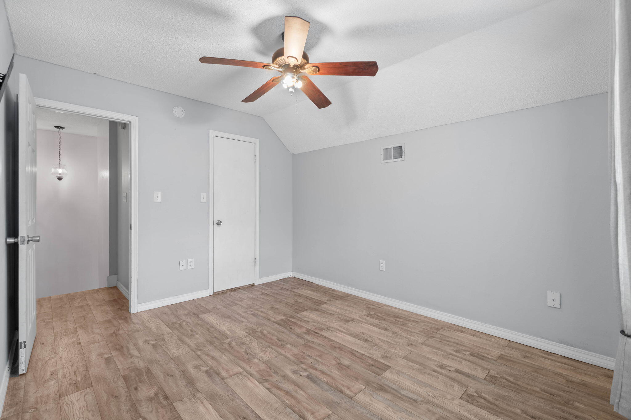 BROOKWOOD ESTATES - Residential