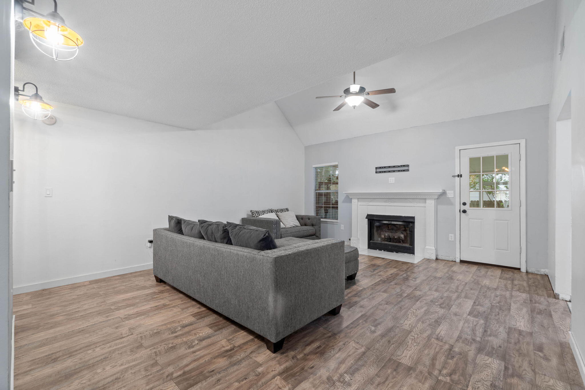 BROOKWOOD ESTATES - Residential