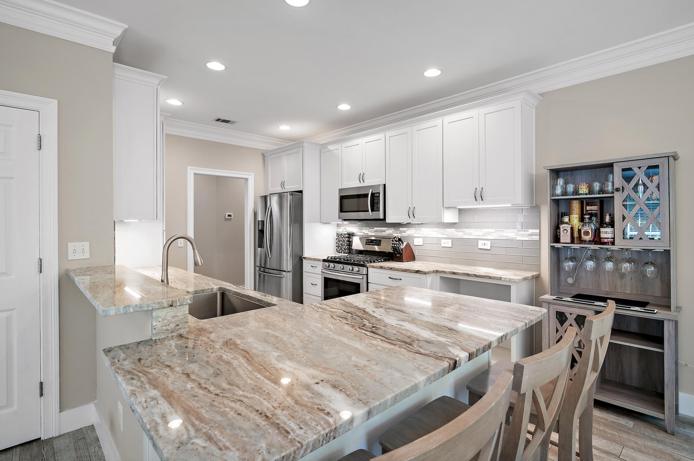 TURNBERRY PLACE - Residential