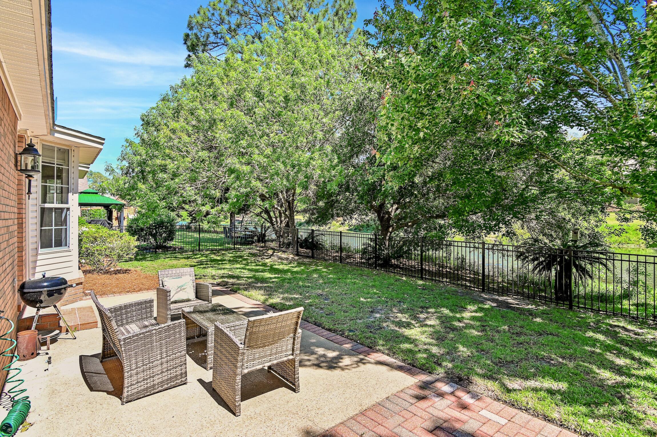 TURNBERRY PLACE - Residential