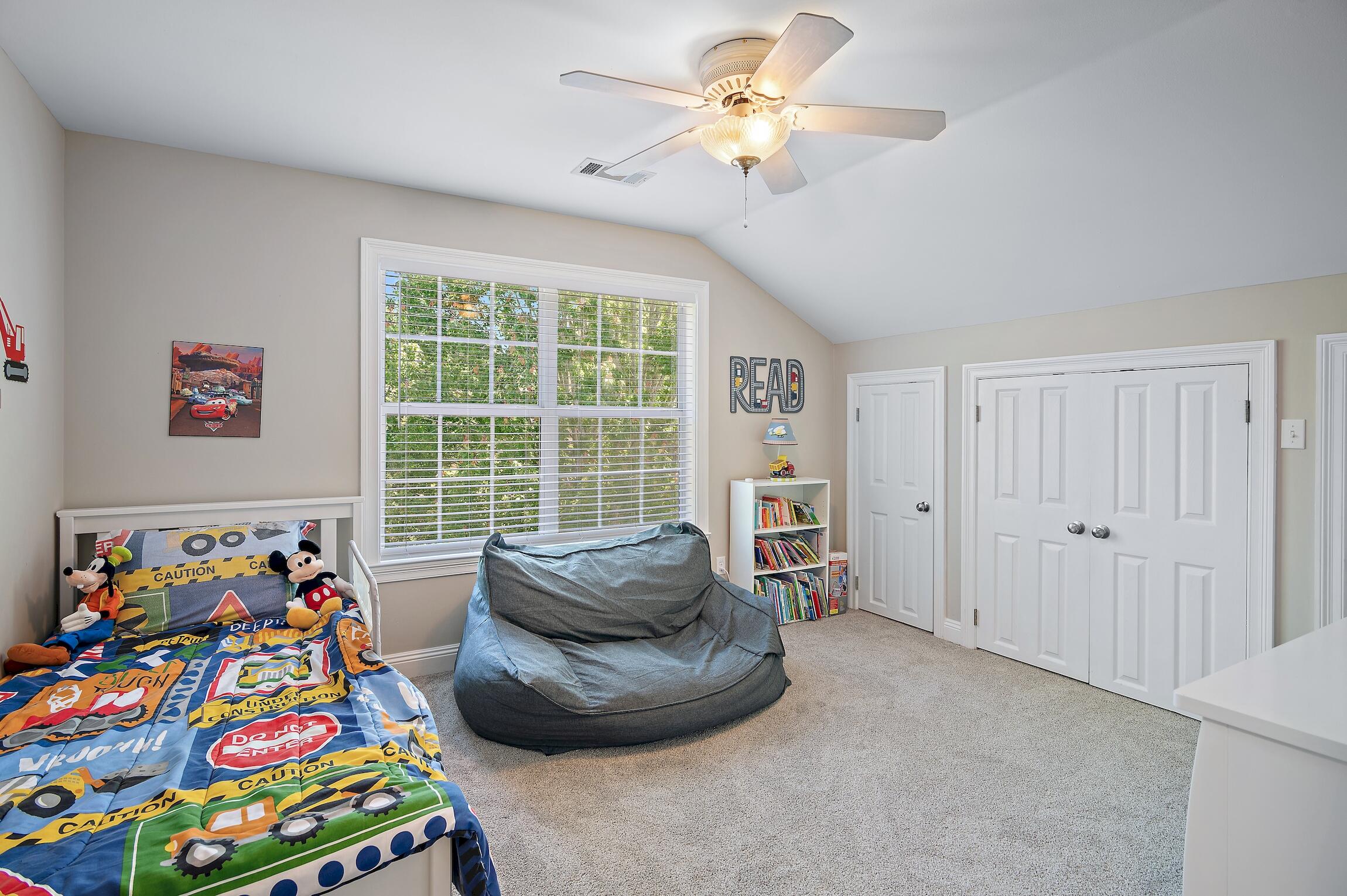 TURNBERRY PLACE - Residential