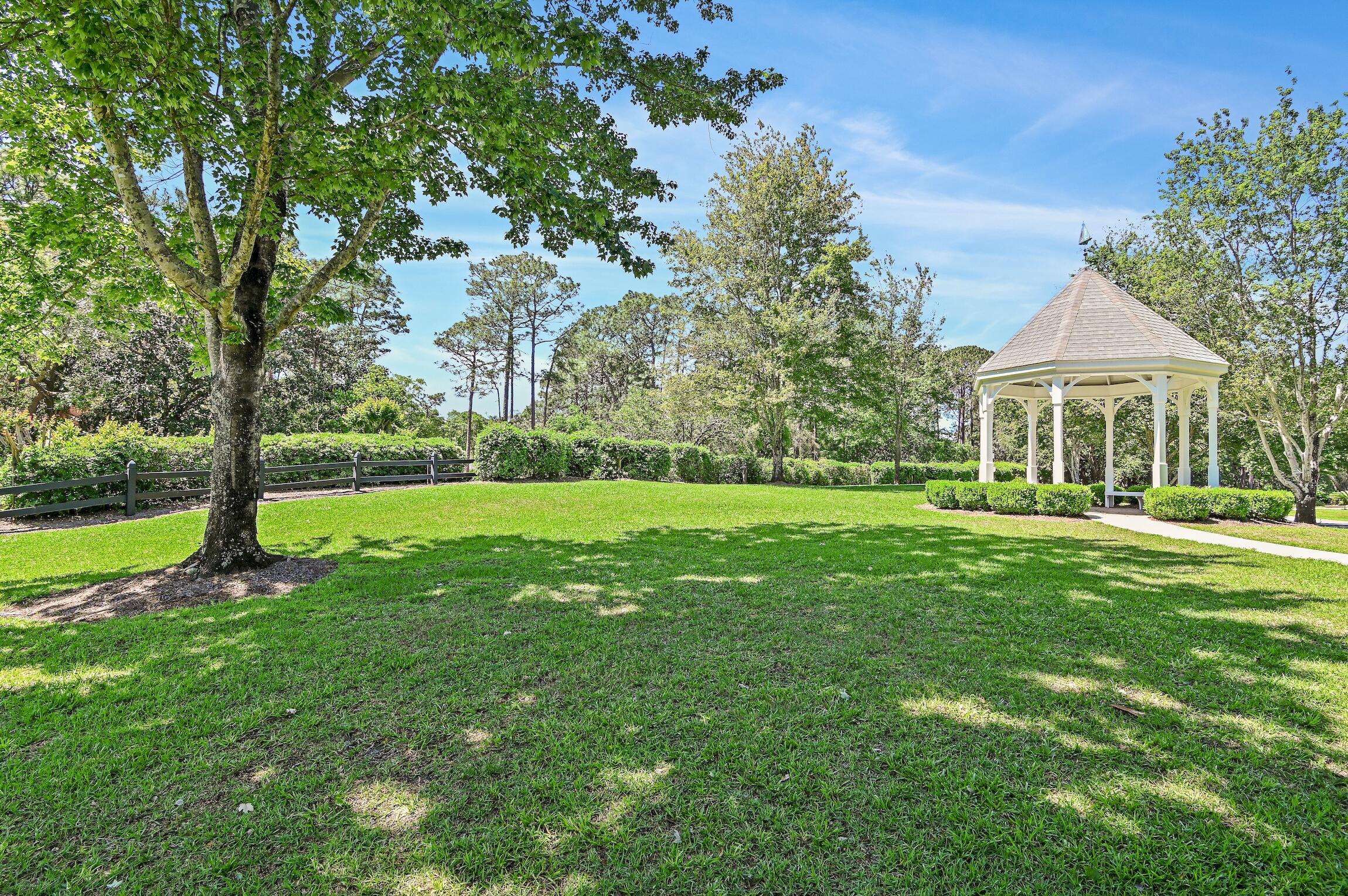 TURNBERRY PLACE - Residential