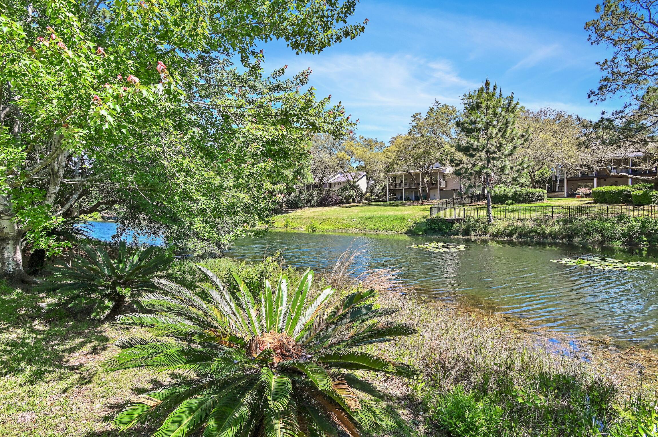TURNBERRY PLACE - Residential