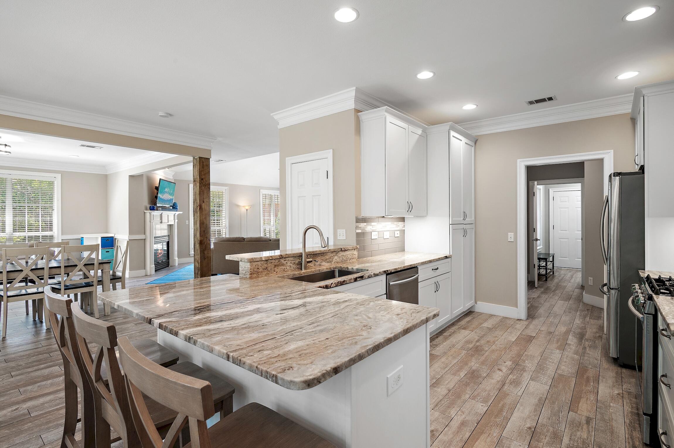 TURNBERRY PLACE - Residential