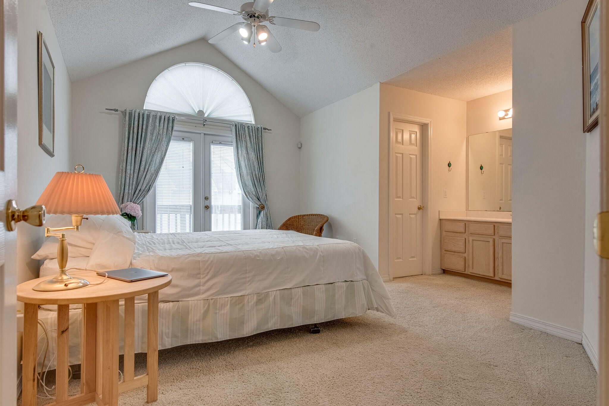 HIDDEN BAY VILLAGE - Residential