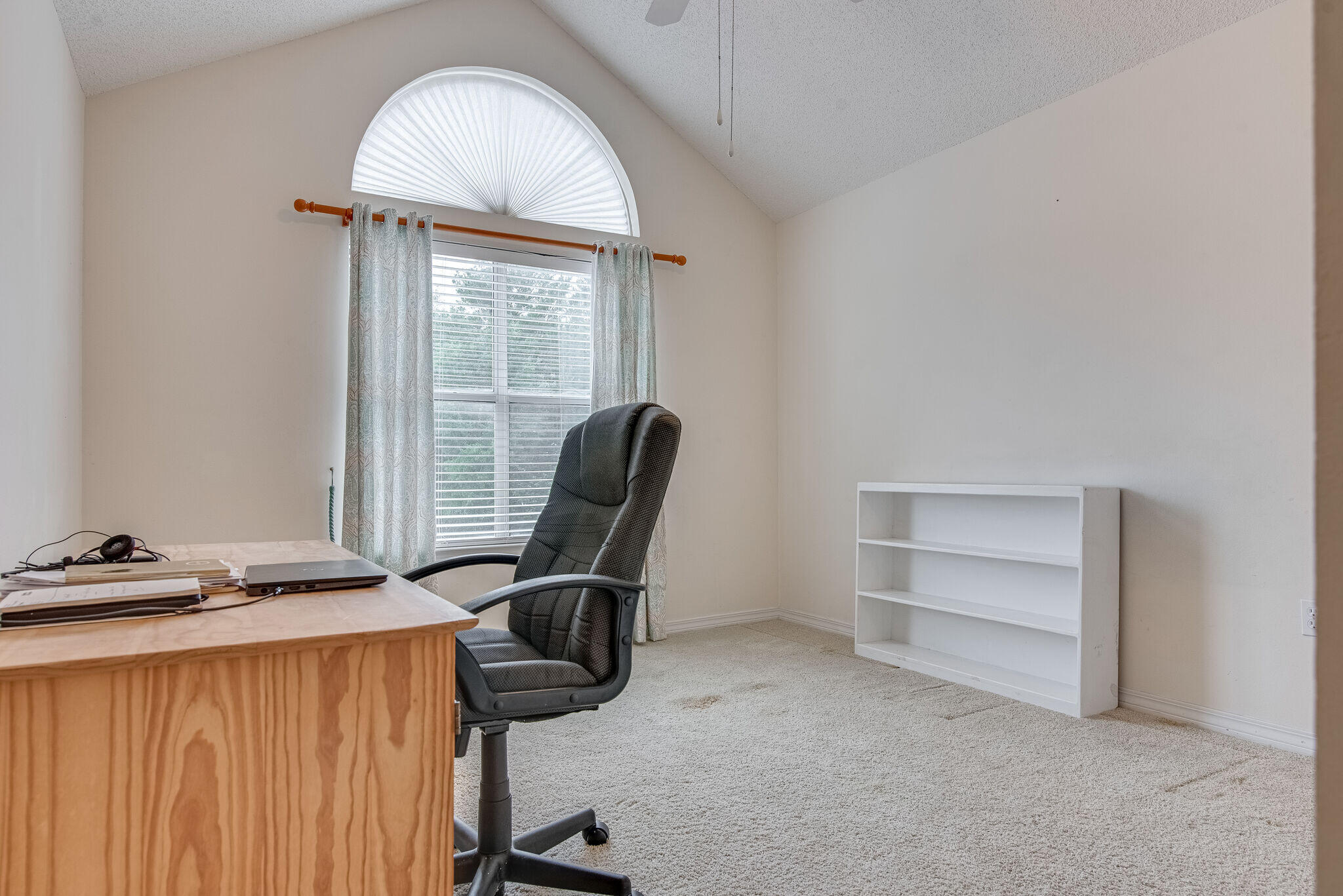 HIDDEN BAY VILLAGE - Residential