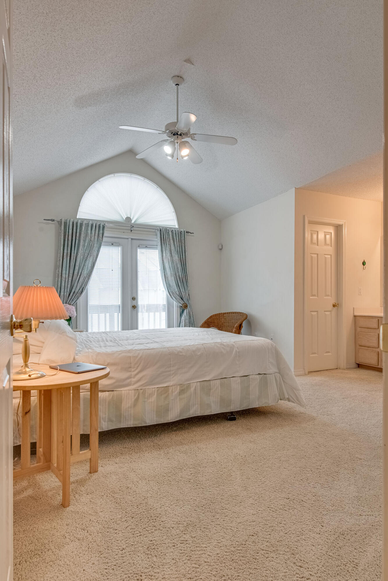 HIDDEN BAY VILLAGE - Residential