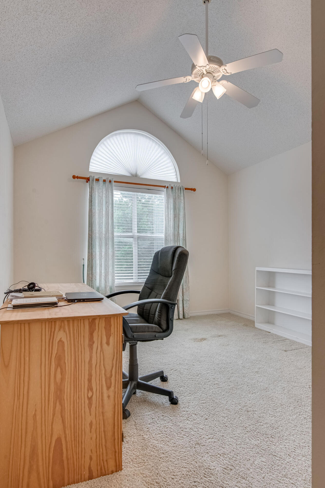 HIDDEN BAY VILLAGE - Residential