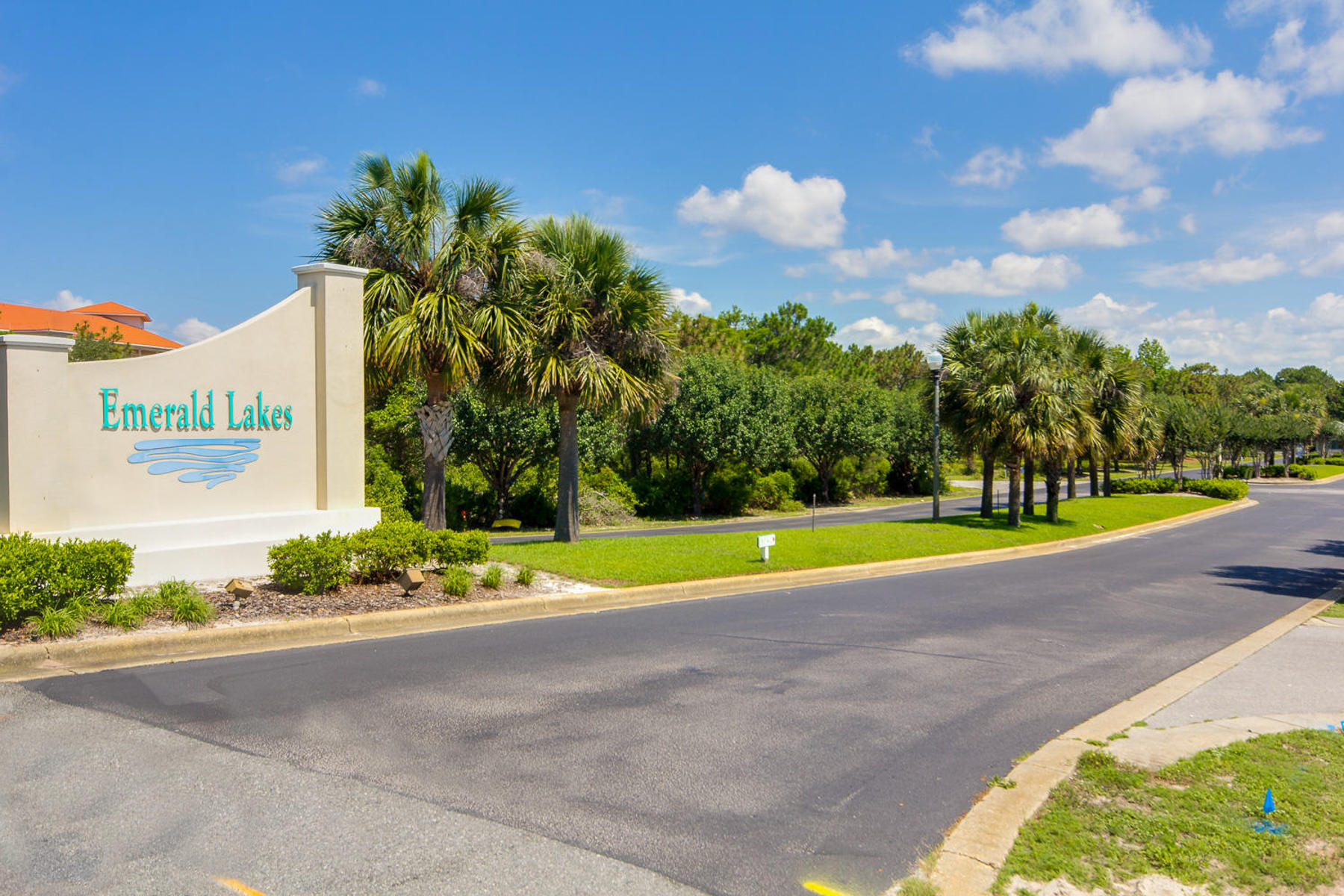 EMERALD LAKES PH 3 - Residential