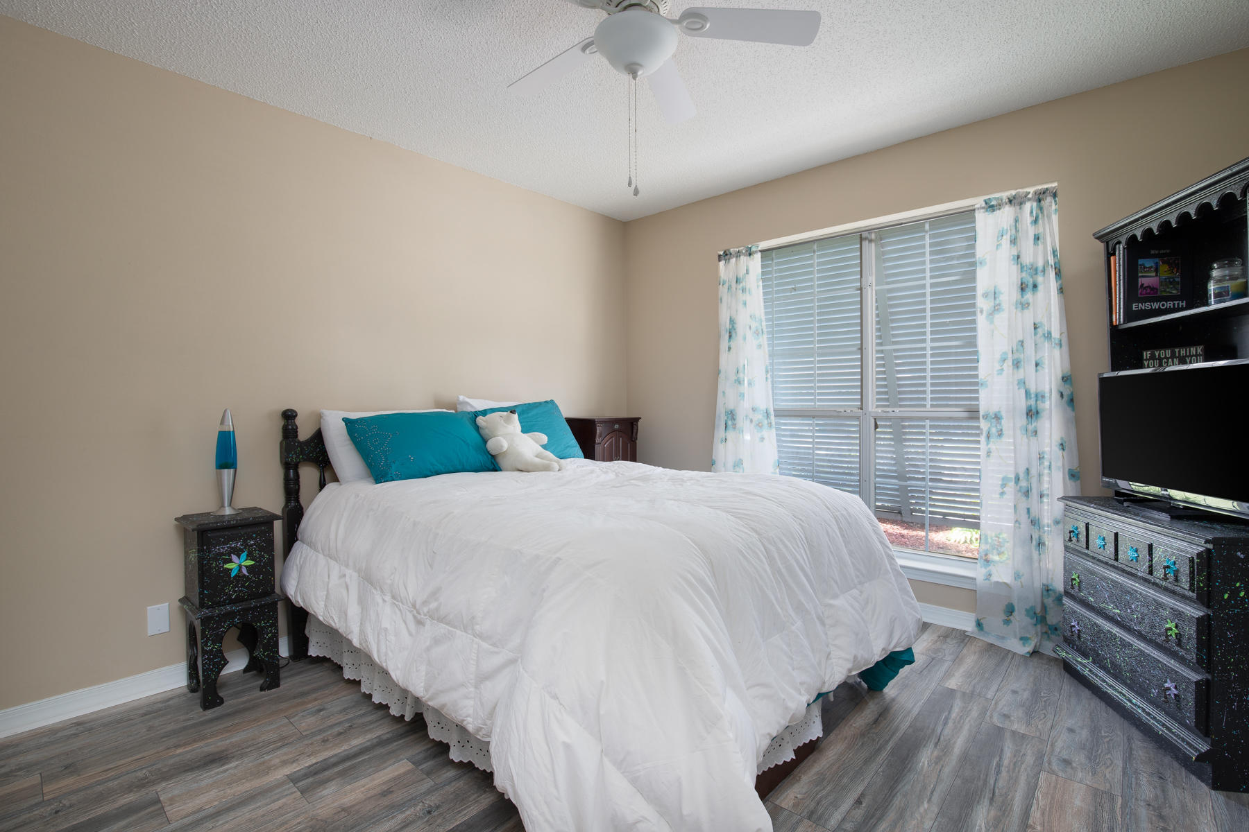 EMERALD LAKES PH 3 - Residential