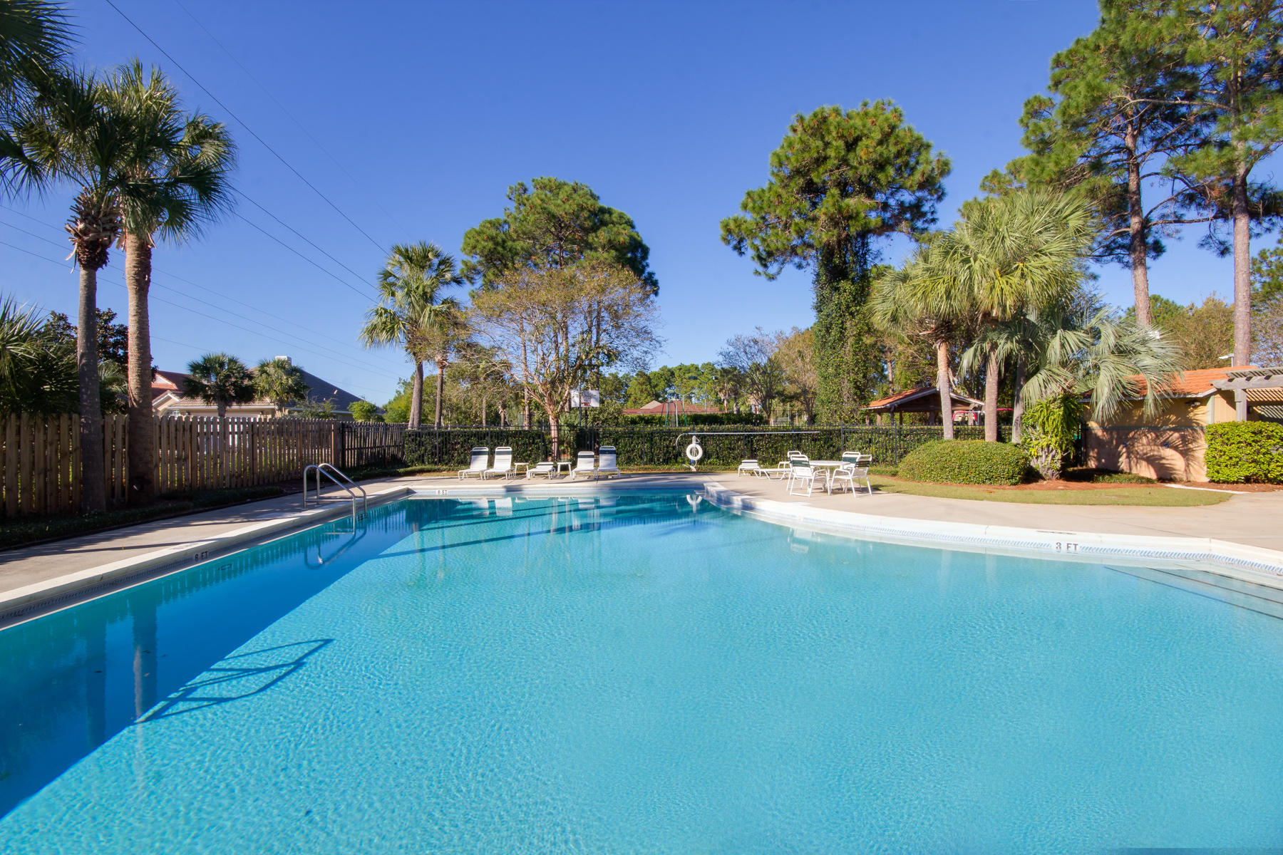 EMERALD LAKES PH 3 - Residential