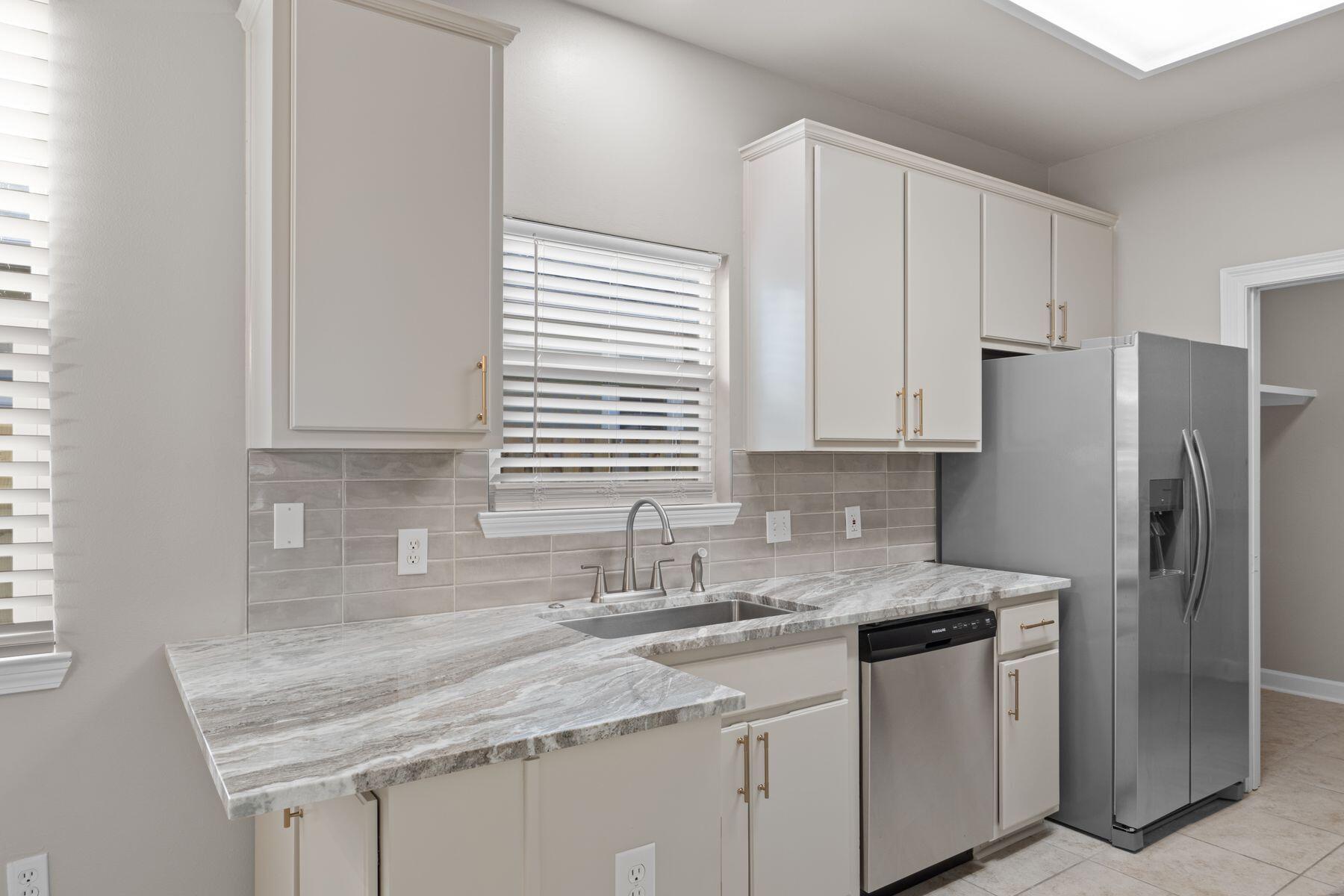 BAYSIDE - Residential