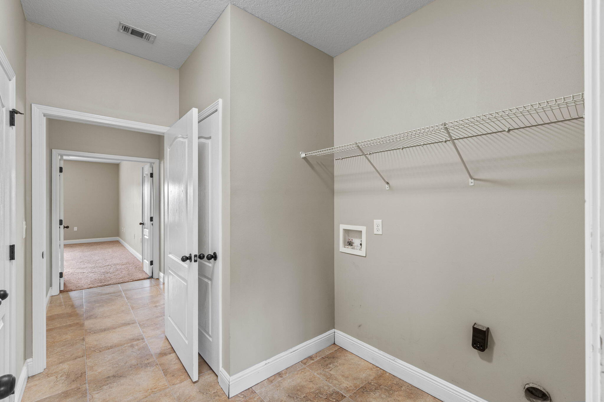 DUGGAN POND ESTATES - Residential Lease