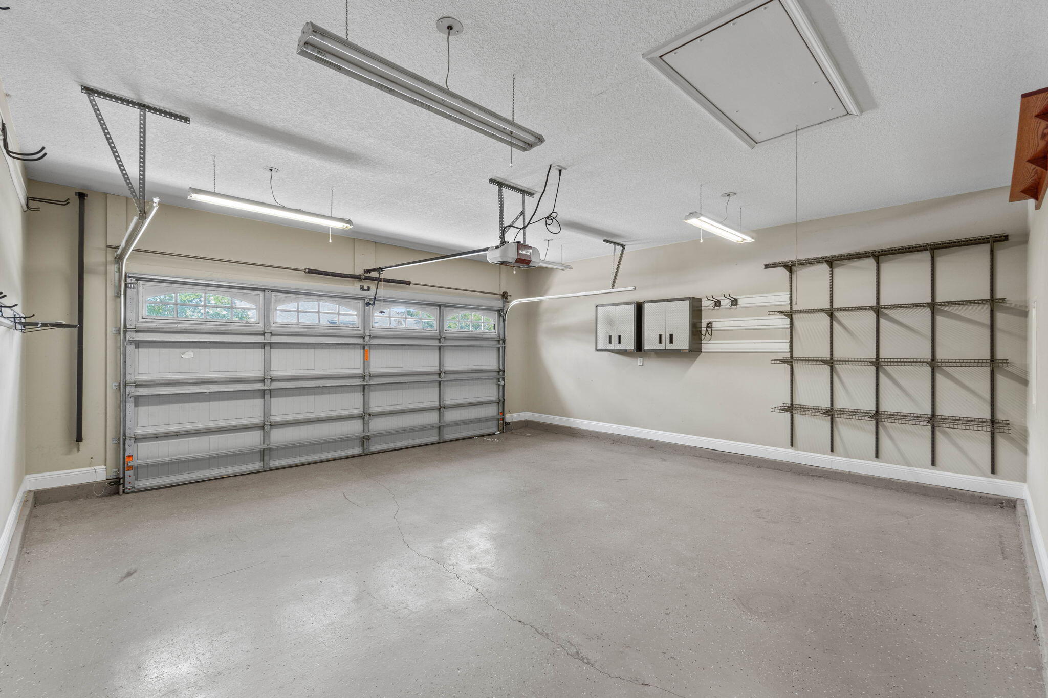 DUGGAN POND ESTATES - Residential Lease