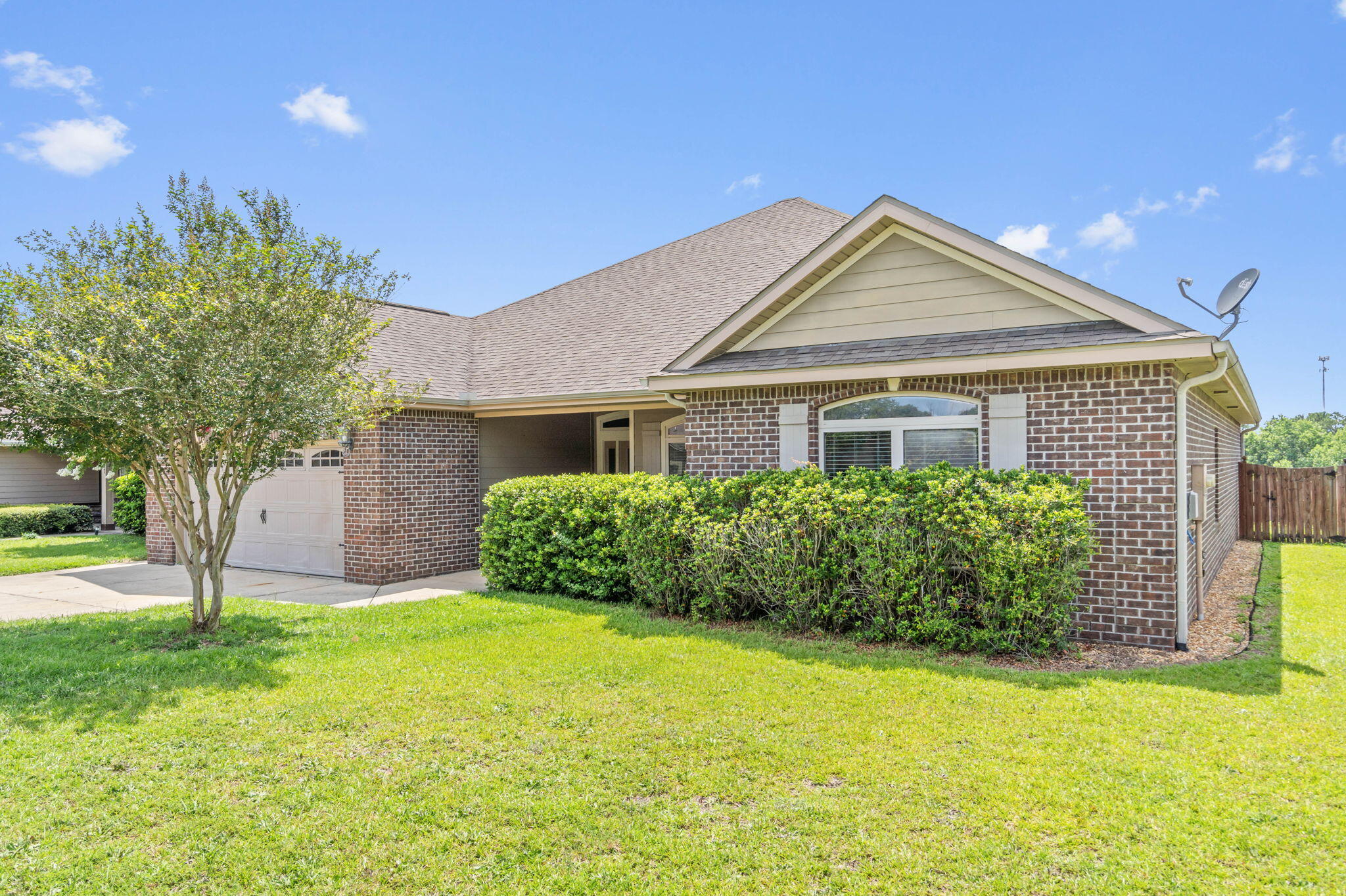DUGGAN POND ESTATES - Residential Lease