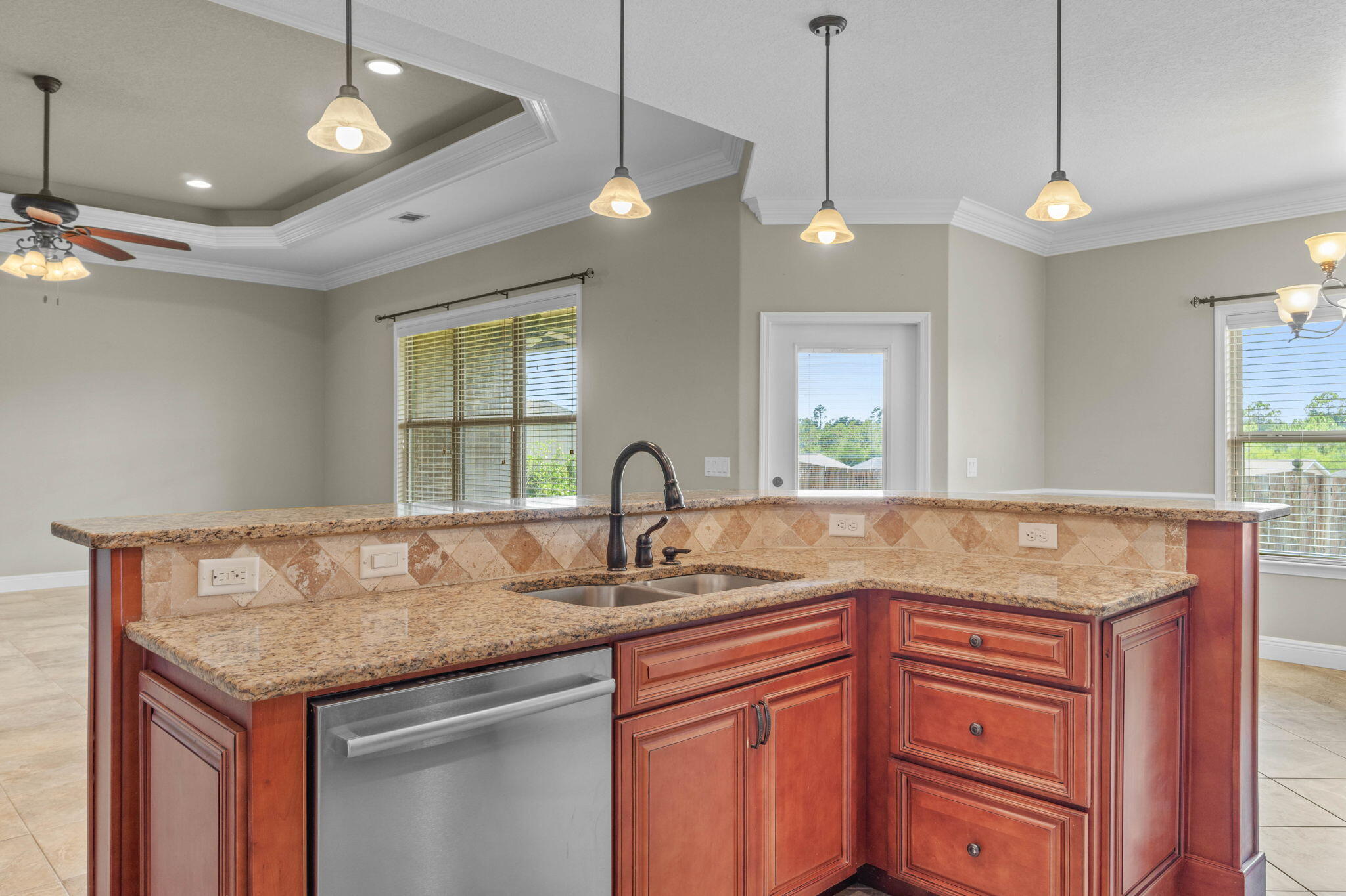 DUGGAN POND ESTATES - Residential Lease